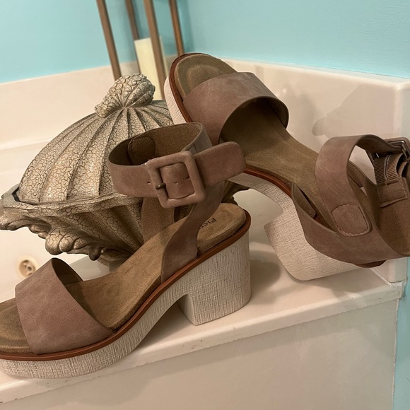 Shoes - Pierre Dumas ankle strap tan heels